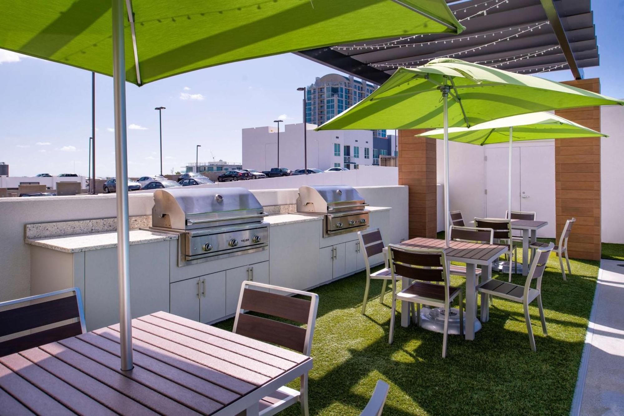 Home2 Suites By Hilton Tampa Downtown Channel District מראה חיצוני תמונה